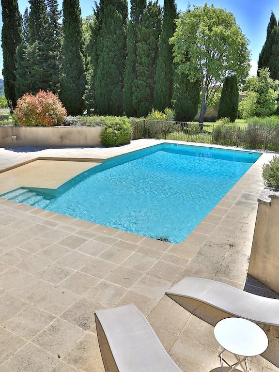 Domaine La Carraire Bed & Breakfast Lauris Екстериор снимка