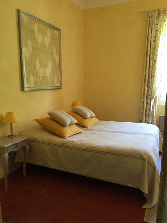 Domaine La Carraire Bed & Breakfast Lauris Екстериор снимка