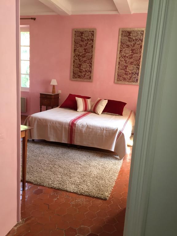 Domaine La Carraire Bed & Breakfast Lauris Екстериор снимка