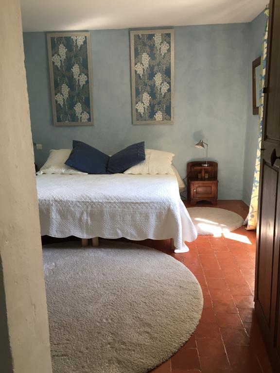 Domaine La Carraire Bed & Breakfast Lauris Екстериор снимка