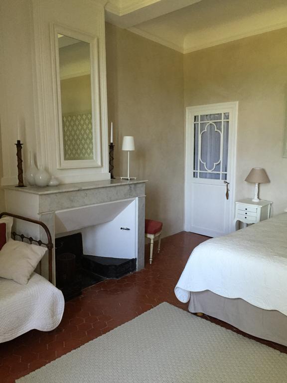 Domaine La Carraire Bed & Breakfast Lauris Екстериор снимка
